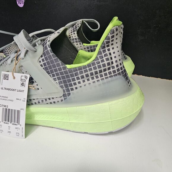 New Size 10.5 Men's Adidas Ultraboost Light Grey Silver Digital Green IG7963 - Picture 3 of 12